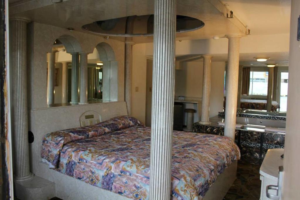 Presidential Inn And Suites Lyons Екстер'єр фото